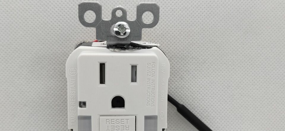 4K/2K/1080P IP WIFI Hidden & SAFE Camera GFCI GUIDE NIGHT LIGHT AC Receptacle